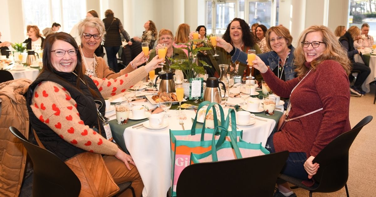 WMW DowntownHollandGirlfriendsWeekend2026 Web4